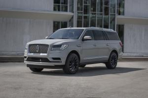 2019 Lincoln Navigator Monochromatic